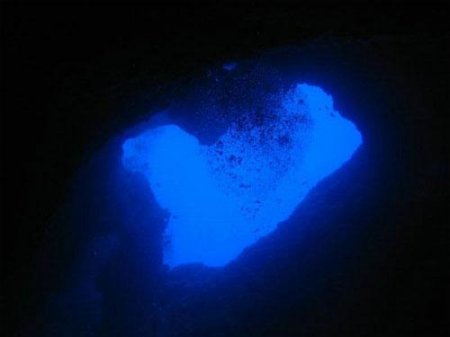  (Blue Hole )  